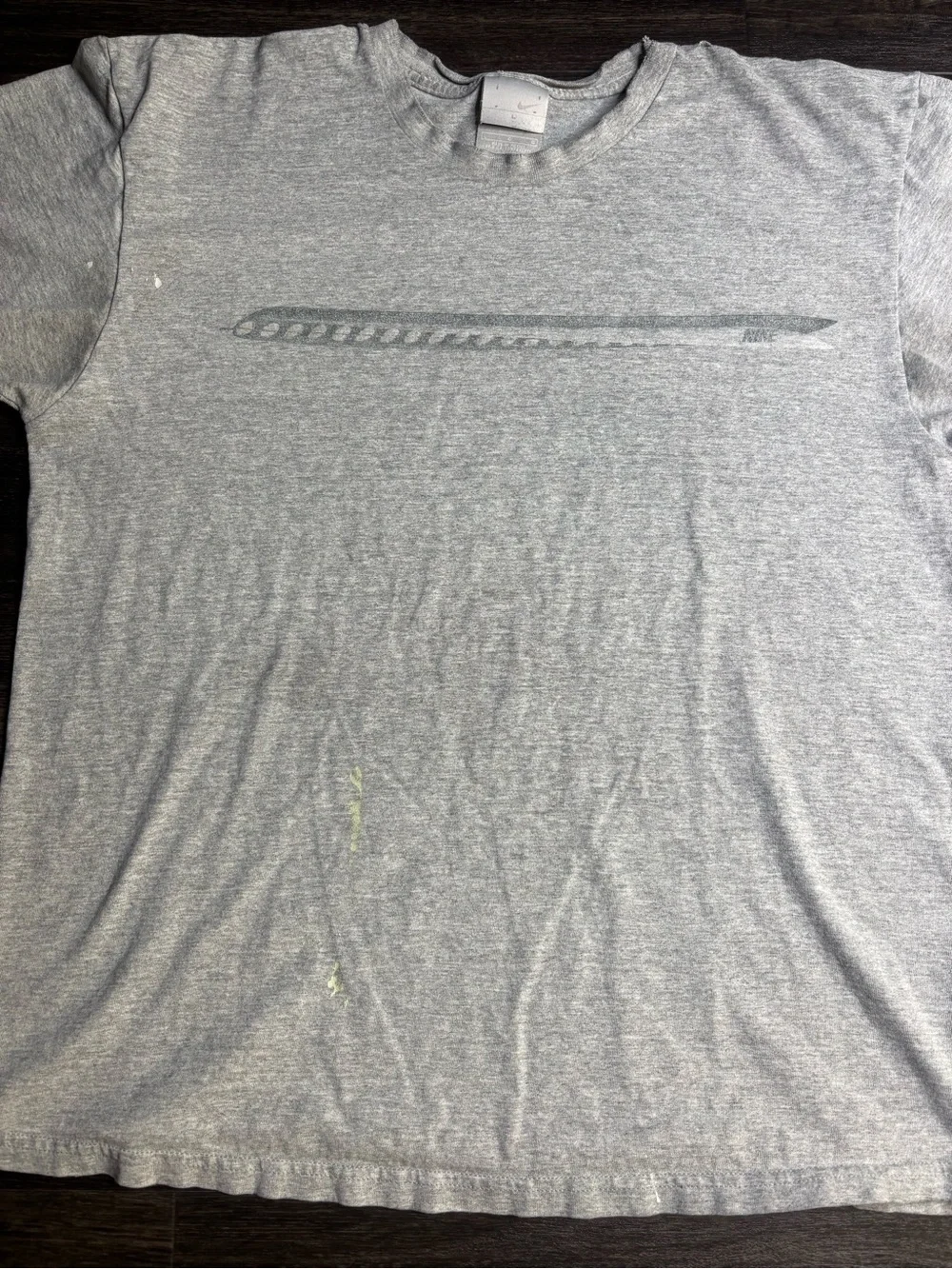 Vintage Y2K Nike Grey Tshirt Size L Has Distressing - Picture 2 of 5